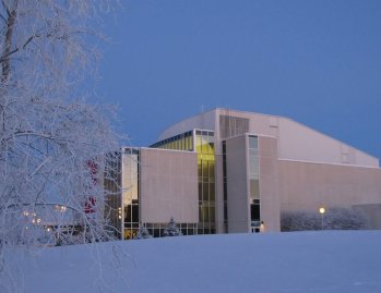 Joulun rauha on laskeutunut Oulun Musiikkikeskukseen. Olemme avoinna tapahtumien mukaisesti ja