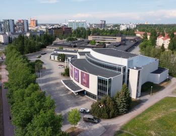 Oulun Musiikkikeskus on jäänyt kesätauolle ja palvelee kesän aikana tapahtumakohtaisesti. Kesätauon