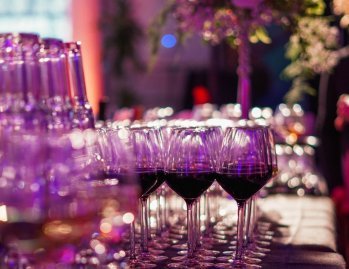 Ravintola Preludin väliaikatarjoilut voit ostaa Juhula Cateringin verkkokaupasta. 🍷⁠
⁠
👉🏻