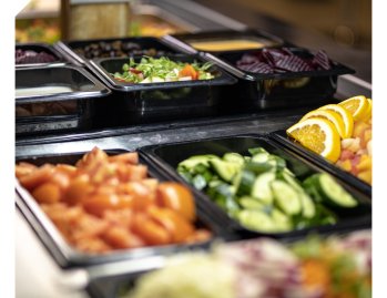 Lounas on katettuna Ravintola Preludissa joka arkipäivä klo 10.30–14. Tervetuloa nauttimaan
